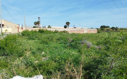 SOLAR CENTRO COMERCIAL EL INGENIO, TORRE DEL MAR