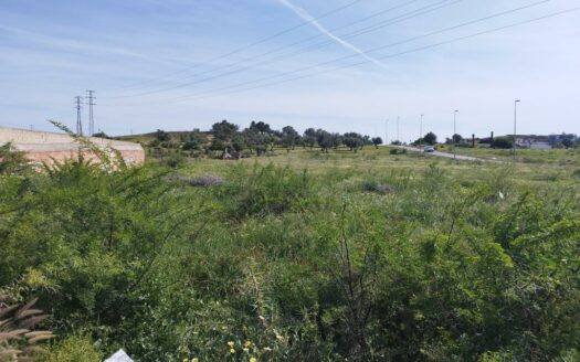 SOLAR CENTRO COMERCIAL EL INGENIO, TORRE DEL MAR