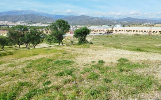 SOLAR CENTRO COMERCIAL EL INGENIO, TORRE DEL MAR