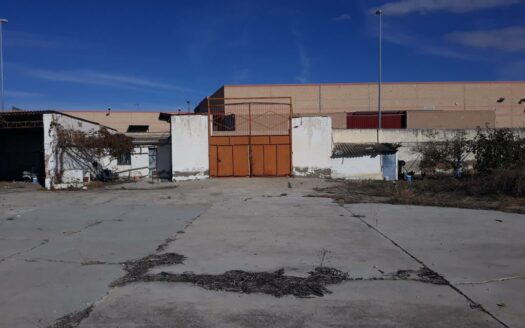 SOLAR CENTRO COMERCIAL EL INGENIO, TORRE DEL MAR
