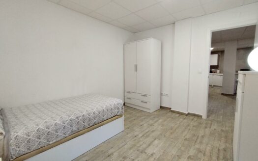 CASA CON TERRENO EN TRIANA, VÉLEZ-MÁLAGA
