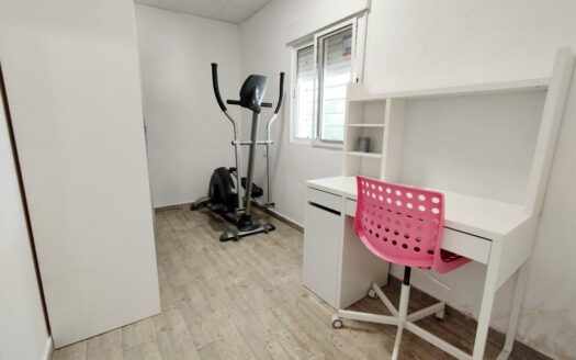 CASA CON TERRENO EN TRIANA, VÉLEZ-MÁLAGA