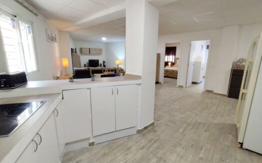 CASA CON TERRENO EN TRIANA, VÉLEZ-MÁLAGA