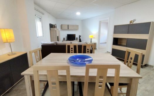 CASA CON TERRENO EN TRIANA, VÉLEZ-MÁLAGA