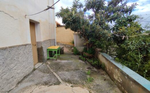 CASA ZONA LOS ROMANES, VIÑUELA