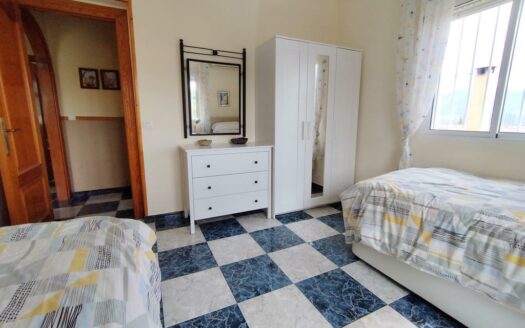 CASA ZONA LOS ROMANES, VIÑUELA
