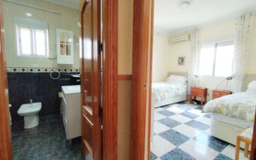 CASA ZONA LOS ROMANES, VIÑUELA