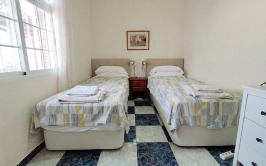 CASA ZONA LOS ROMANES, VIÑUELA