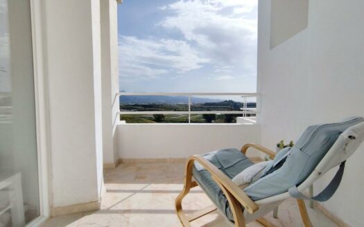 CHALET ADOSADO EN ALMAYATE