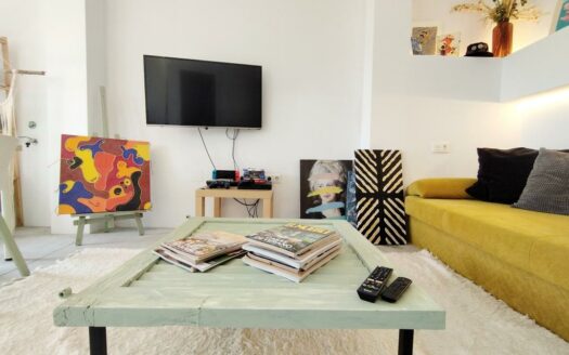 CHALET ADOSADO EN ALMAYATE