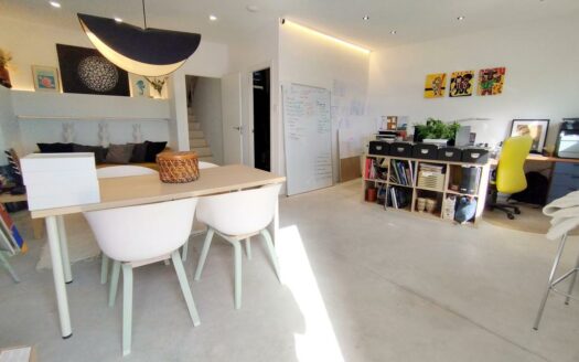 CHALET ADOSADO EN ALMAYATE