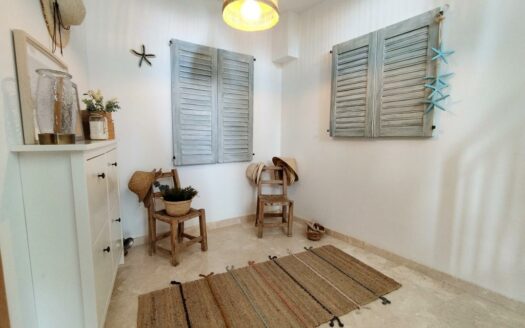 CHALET ADOSADO EN ALMAYATE