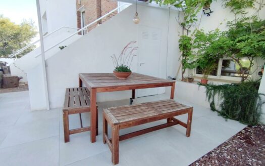 CHALET ADOSADO EN ALMAYATE