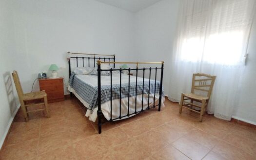 CASA CON TERRENO ZONA VENTA ALTA, ALCAUCÍN
