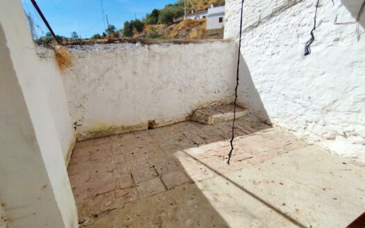 CASA ZONA LOS CAPITOS, CANILLAS DE ACEITUNO