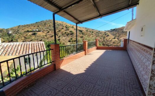 CASA ZONA LOS CAPITOS, CANILLAS DE ACEITUNO