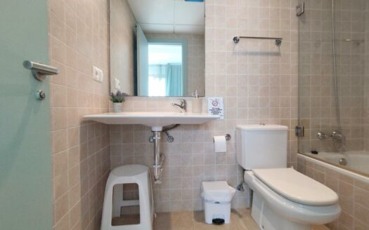 ESTUDIO AL LADO DEL MAR EN ALMAYATE