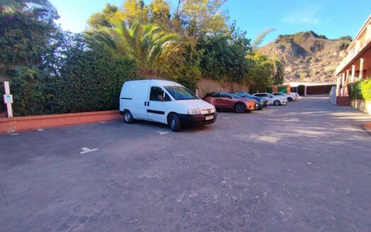 ESTUDIO AL LADO DEL MAR EN ALMAYATE