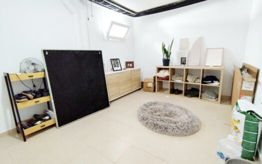 CHALET ADOSADO EN CHILCHES