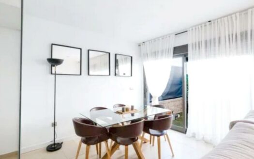 CHALET ADOSADO EN CHILCHES