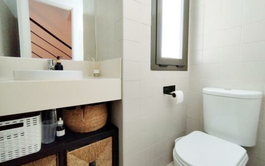 CHALET ADOSADO EN CHILCHES