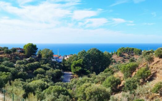 CHALET ADOSADO EN CHILCHES