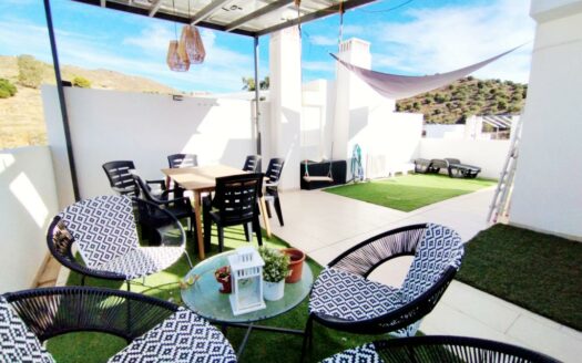 CHALET ADOSADO EN CHILCHES