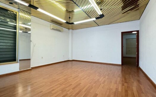 LOCAL COMERCIAL EN VÉLEZ-MÁLAGA