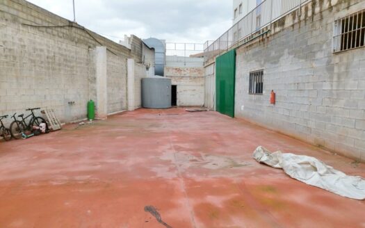 LOCAL EN VÉLEZ-MÁLAGA