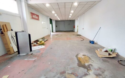 LOCAL EN VÉLEZ-MÁLAGA