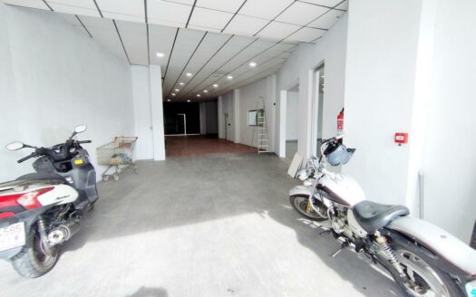 LOCAL EN VÉLEZ-MÁLAGA