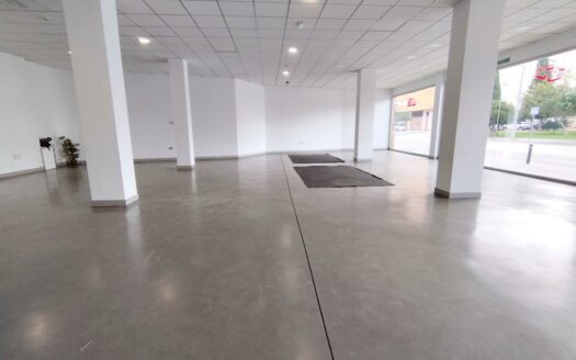 LOCAL EN VÉLEZ-MÁLAGA