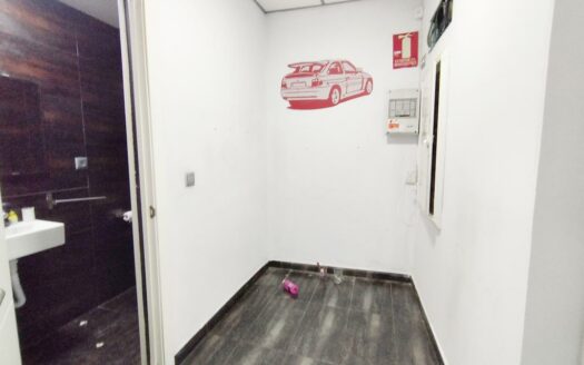 LOCAL EN VÉLEZ-MÁLAGA