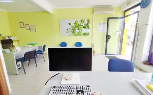 LOCAL COMERCIAL EN VÉLEZ-MÁLAGA