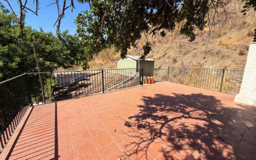 FINCA CON DOS CASAS EN BENAMARGOSA