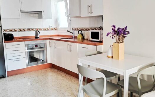 ALQUILER APARTAMENTO EN CALETA DE VÉLEZ