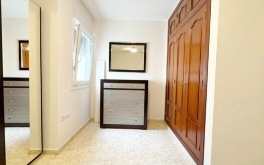 ALQUILER APARTAMENTO EN CALETA DE VÉLEZ