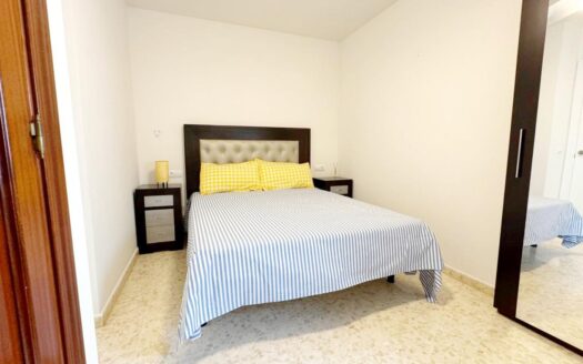 ALQUILER APARTAMENTO EN CALETA DE VÉLEZ
