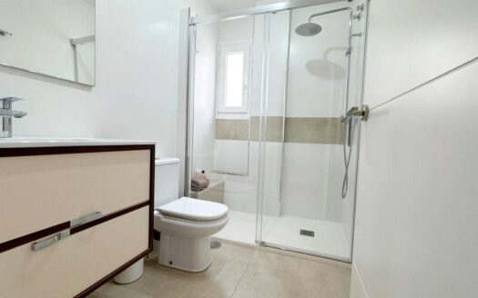ALQUILER APARTAMENTO EN CALETA DE VÉLEZ
