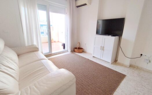 ALQUILER APARTAMENTO EN CALETA DE VÉLEZ