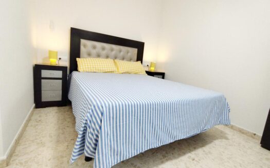 ALQUILER APARTAMENTO EN CALETA DE VÉLEZ