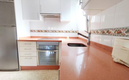 ALQUILER APARTAMENTO EN CALETA DE VÉLEZ