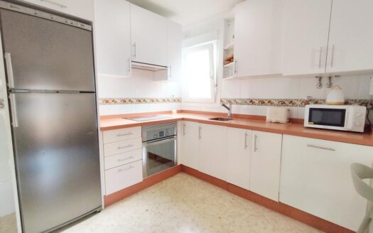 ALQUILER APARTAMENTO EN CALETA DE VÉLEZ