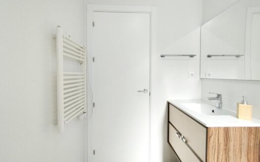 ALQUILER APARTAMENTO EN CALETA DE VÉLEZ