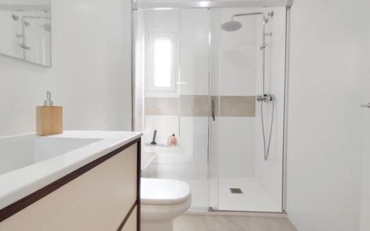 ALQUILER APARTAMENTO EN CALETA DE VÉLEZ
